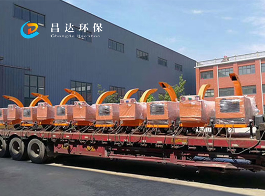 河南昌達(dá)HC-6130樹(shù)枝粉碎機(jī)整車(chē)發(fā)往新疆扶貧項(xiàng)目樹(shù)枝粉碎機(jī)